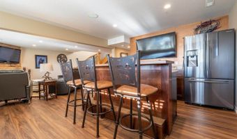 1408 Riverwood Dr, Bismarck, ND 58504