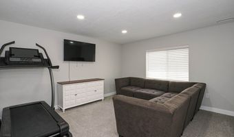 957 W MCKENNA, Bluffdale, UT 84065