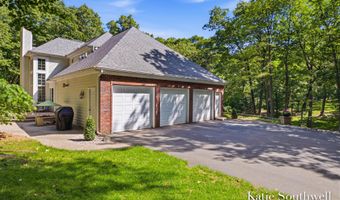 1800 Sterling Oaks Blvd SE, Ada, MI 49301