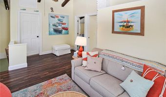 28 W Narragansett Ave, Newport, RI 02840