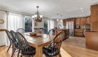 62 Canonchet Trl, Cranston, RI 02921