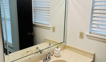 816 Teresa Dr, Benton, AR 72015