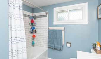 512 W Washington St, Alexandria, IN 46001
