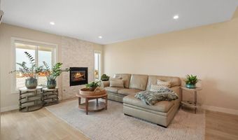 6757 Heath Ct, Carlsbad, CA 92011