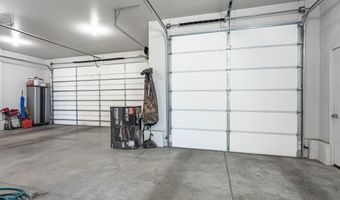 5089 Tree Valley Rd, Chubbuck, ID 83202