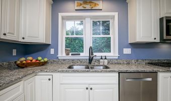 7016 WILSON Ln, Bethesda, MD 20817