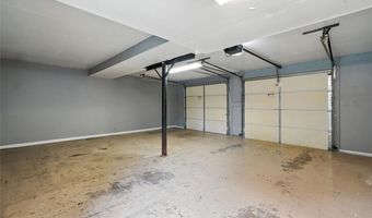 322 WINDING WOODS Trl, Woodstock, GA 30189