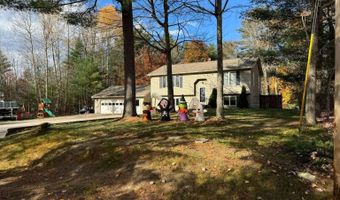 19 Shannon Dr, Bangor, ME 04401