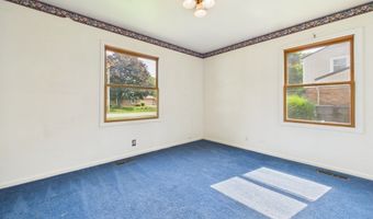 1727 Oakwood Dr, Anderson, IN 46011