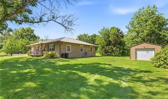 4 Skyline Dr, Adrian, MO 64720