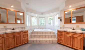 59649 Okanagan Ln, Bend, OR 97702