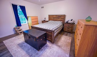 5681 Springhollow Ct, Avon, IN 46123