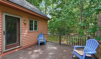 40 Lakewood Dr, Alton, NH 03810