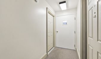 24 Parkwood Dr, Augusta, ME 04330