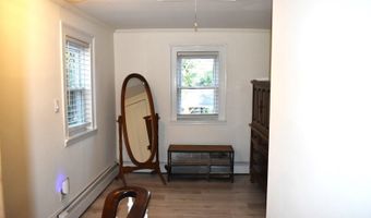 176 Richmond Ave, Amityville, NY 11701