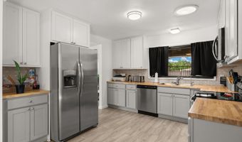 8402 INDIAN SCHOOL Rd NE, Albuquerque, NM 87110