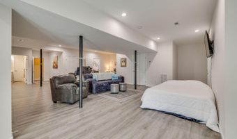 18518 Keeneland Ln, Abingdon, VA 24211