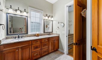 6120 NW 55th St, Bell, FL 32619