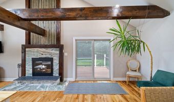 11 Potomac Ln, Albrightsville, PA 18210