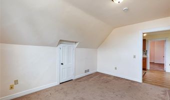 55 Hunter Ave, Newport, RI 02840