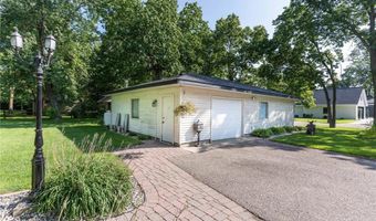 4974 Interlachen Dr NE, Alexandria, MN 56308