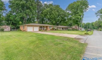 807 7th St NE, Arab, AL 35016