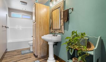 25480 Bachelor Ln, Bend, OR 97701
