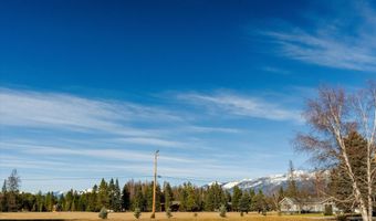 253 Aero Ln, Bigfork, MT 59911