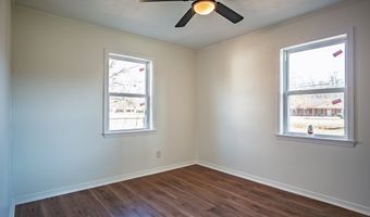 201 College St, Batesville, MS 38606