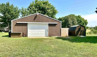 6947 205th Trl, Albia, IA 52531