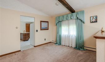 9 Apache Ln, Cumberland, RI 02864