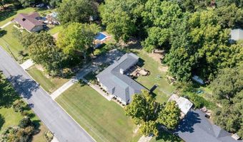 106 Collier Dr, Albertville, AL 35951