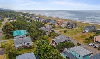 25915 BEACH Dr, Rockaway Beach, OR 97136