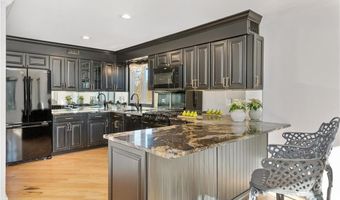 15 Hammersmith Rd 31A, Newport, RI 02840