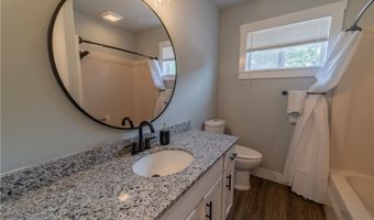 1304 SE C St, Bentonville, AR 72712