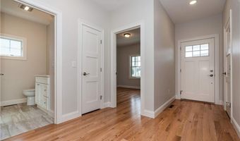 18 Hampton Rd 21, Coventry, RI 02816