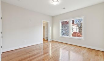 2150 N STAFFORD St, Arlington, VA 22207