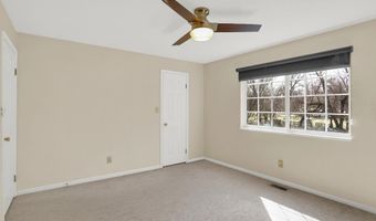 8588 Friendship Ln, Indianapolis, IN 46217