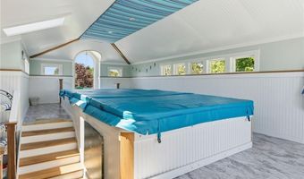 180 Clearview Rd, Charlestown, RI 02813