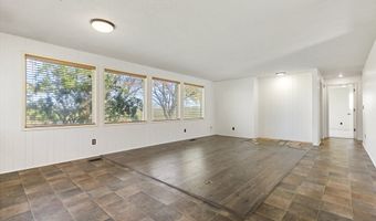 10418 CHAMPOEG Rd, Aurora, OR 97002