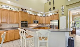 8 Meadowbrook Aly, Barnegat, NJ 08005