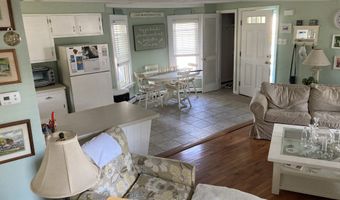 13 Sound View Hts, Branford, CT 06405