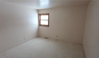 18 Daisy Ln, Babbitt, MN 55706