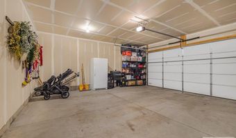 2896 N Curlew Dr, Ammon, ID 83401