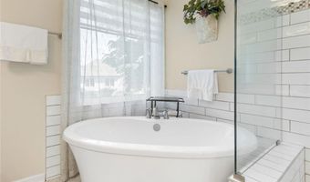 1905 Broadwell Oaks Dr, Alpharetta, GA 30004
