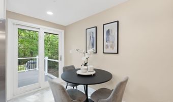 445 Lincoln Dr, Cheshire, CT 06410