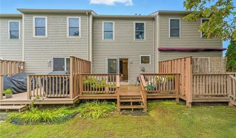 152 Fairway Dr, Coventry, RI 02816