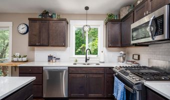 1992 Limberlost Ln, Allegan, MI 49010