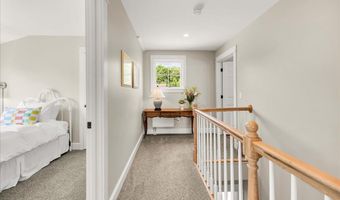 48 Ocean St, Belfast, ME 04915