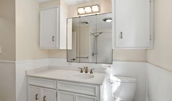 79 Spencer St, Agawam, MA 01001